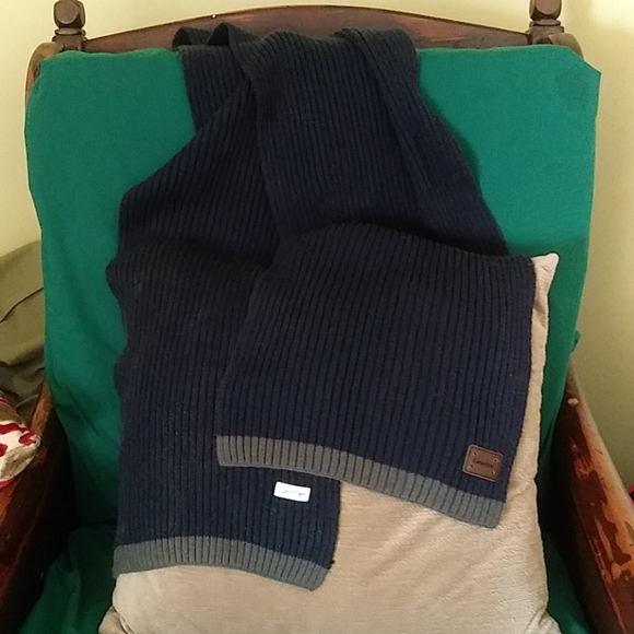 Calvin Klein Mens Scarf - Picture 4 of 5